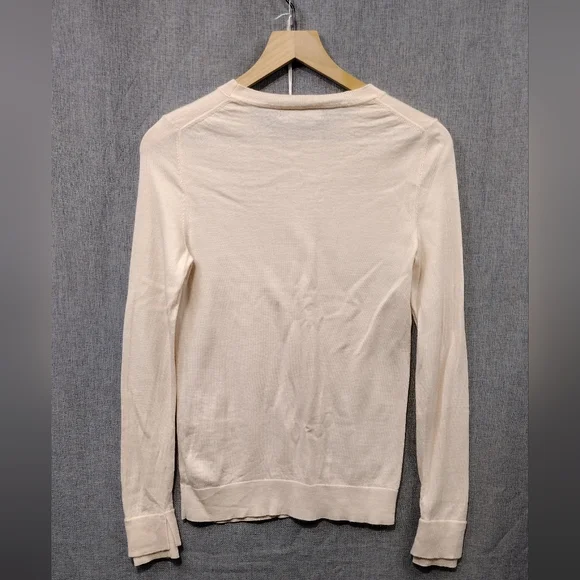 Banana Republic 100% Merino Wool Sweater Women's S Cream Casual Minimalist - Picture 6 of 9